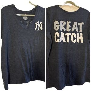 New York Yankees Women's Tee - Navy with White Print